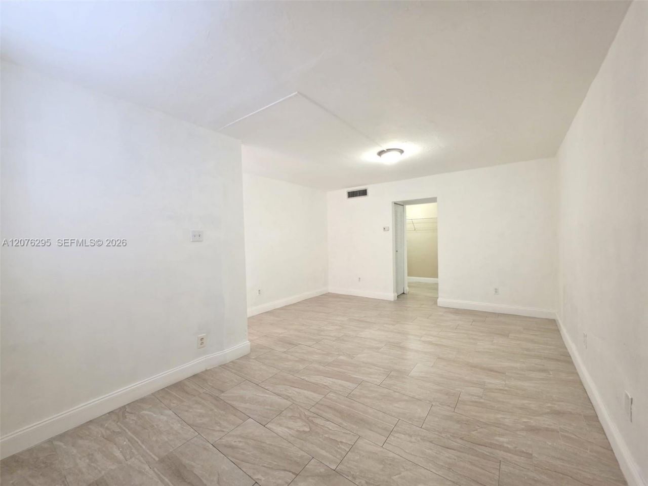 10905 N Kendall Dr, Unit 410, Miami, FL 33176 Photo