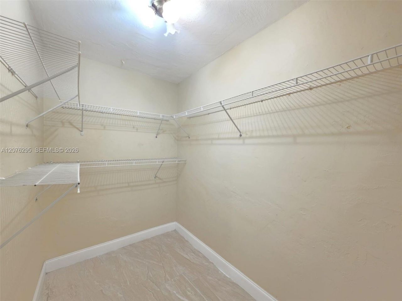 10905 N Kendall Dr, Unit 410, Miami, FL 33176 Photo