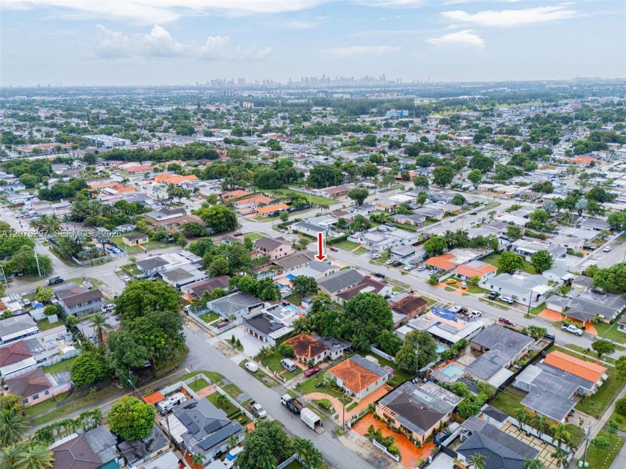 233 W 39th Pl, Hialeah, FL 33012 Photo