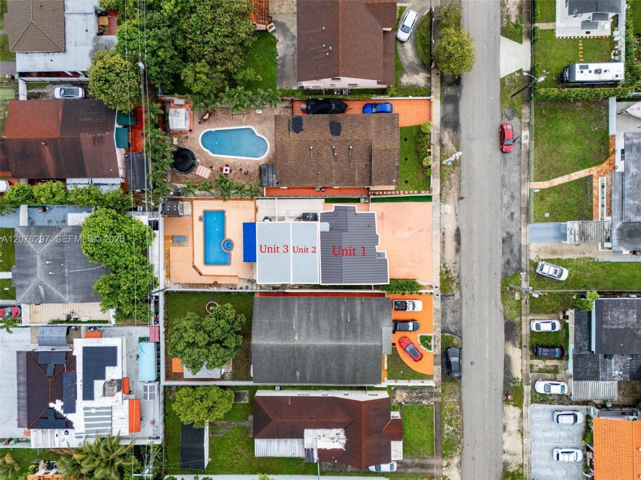 233 W 39th Pl, Hialeah, FL 33012 Photo