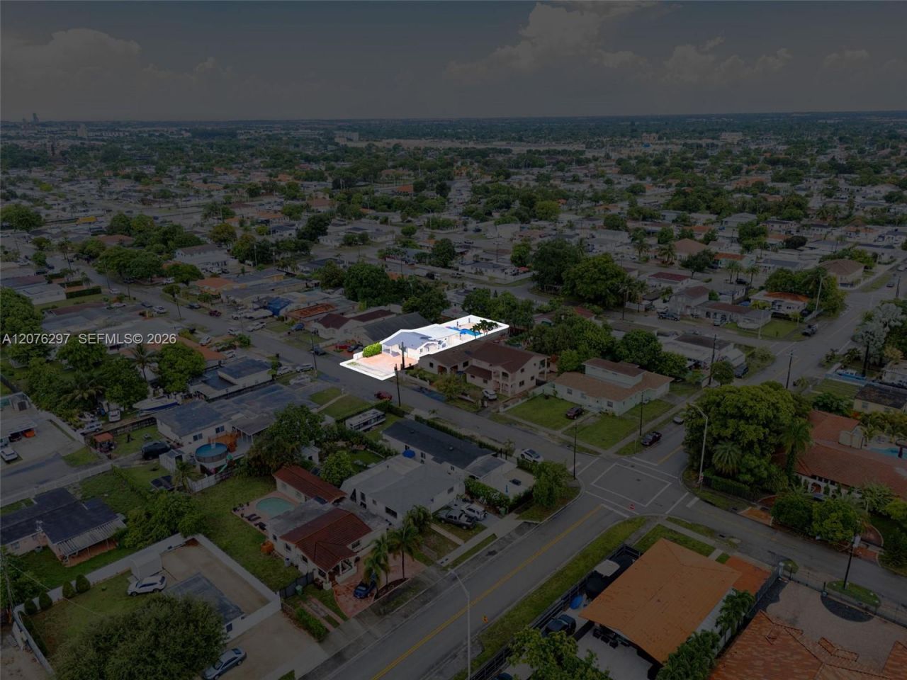 233 W 39th Pl, Hialeah, FL 33012 Photo