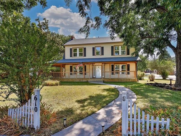 610 S Lee Street, Valley View, TX 76272