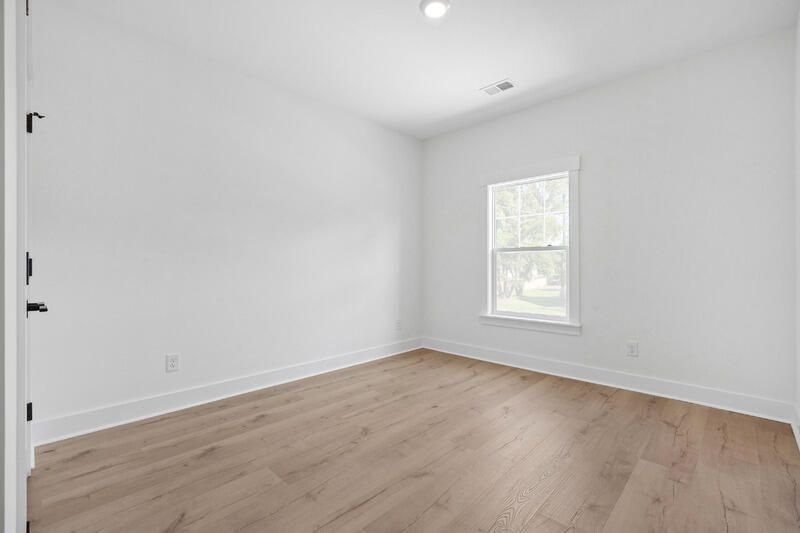 176 Marion Cove Drive Photo 11