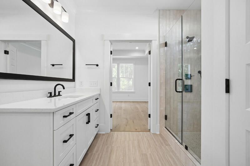 176 Marion Cove Drive Photo 6