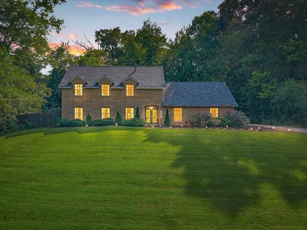 1505 Brentwood Dr, Athens, TN 37303