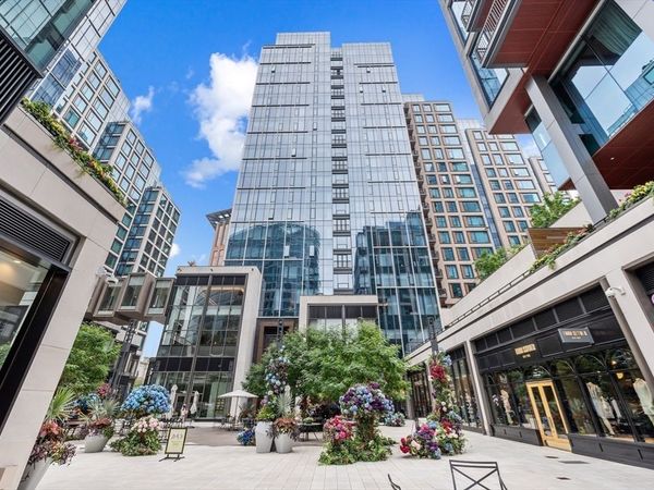 135 Seaport Blvd, UNIT 818, Boston, MA 02210