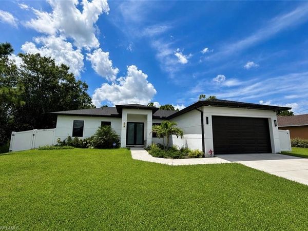 766 Chemstrand ST E, LEHIGH ACRES, FL 33974