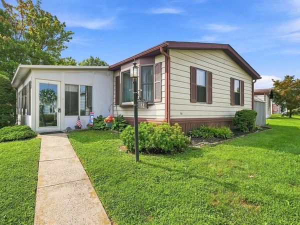 198 WINDING BROOK, NORTH WALES, PA 19454