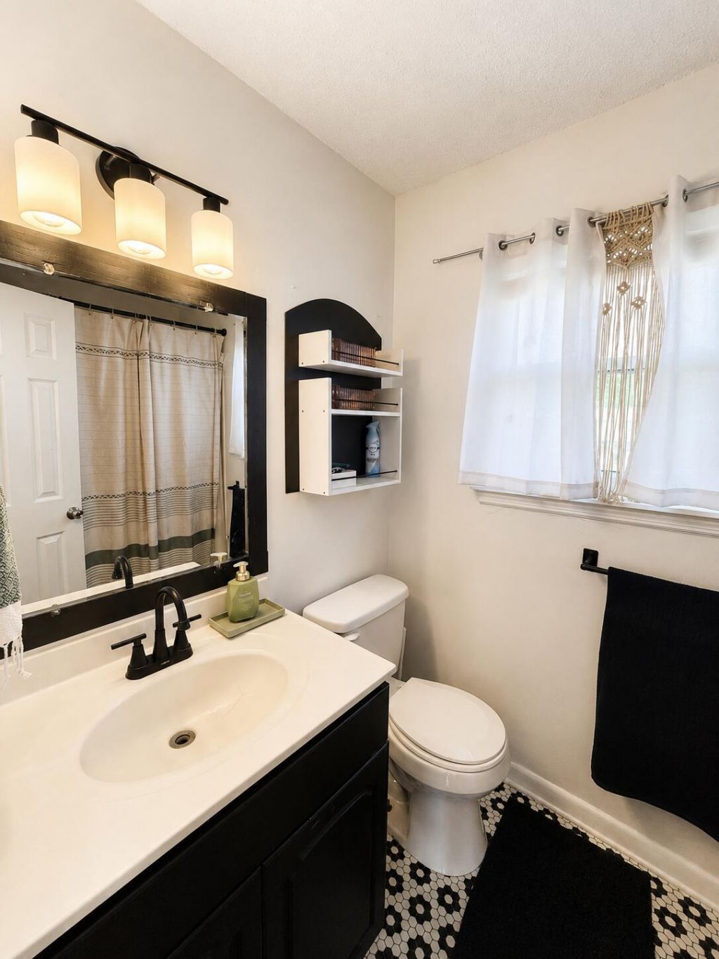 415 Parkdale Drive Photo 13