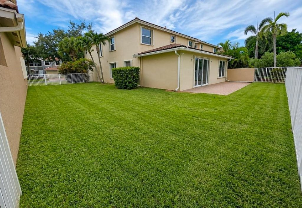 5292 Sancerre Circle, Lake Worth, FL 33463 Photo