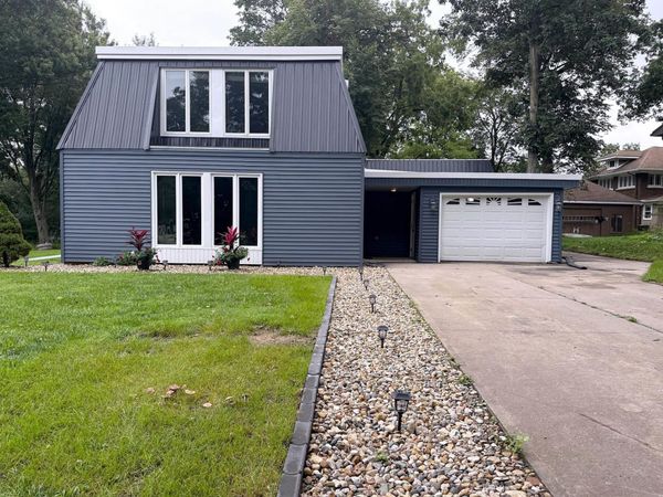 1710 Cherry Lane, Cedar Falls, IA 50613