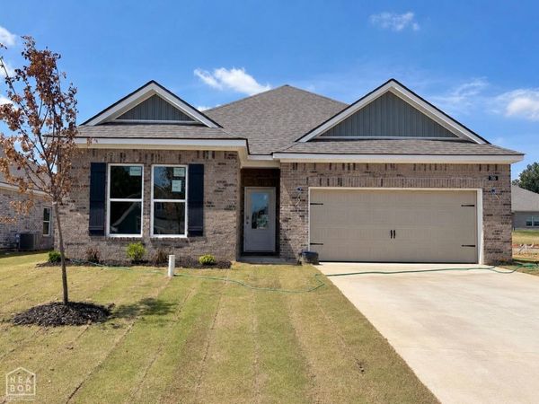 705 Edgemont Circle, Jonesboro, AR 72405
