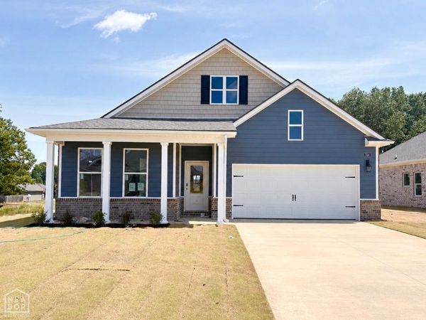 704 Edgemont Circle, Jonesboro, AR 72405