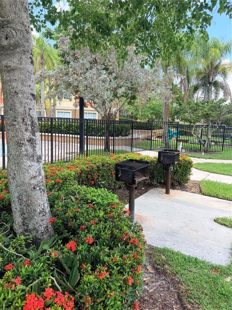 4706 SW 160th Ave , Unit 137, Miramar, FL 33027 Photo