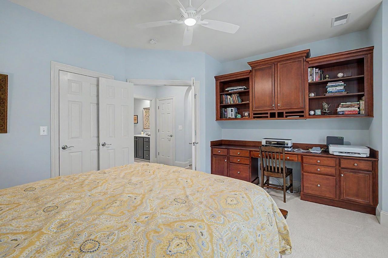 380 Doral Dr. Photo 19