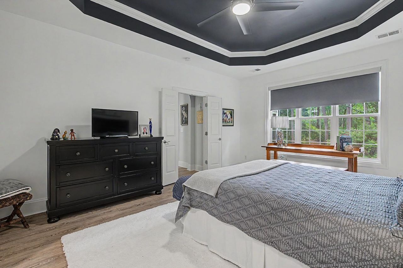 380 Doral Dr. Photo 47