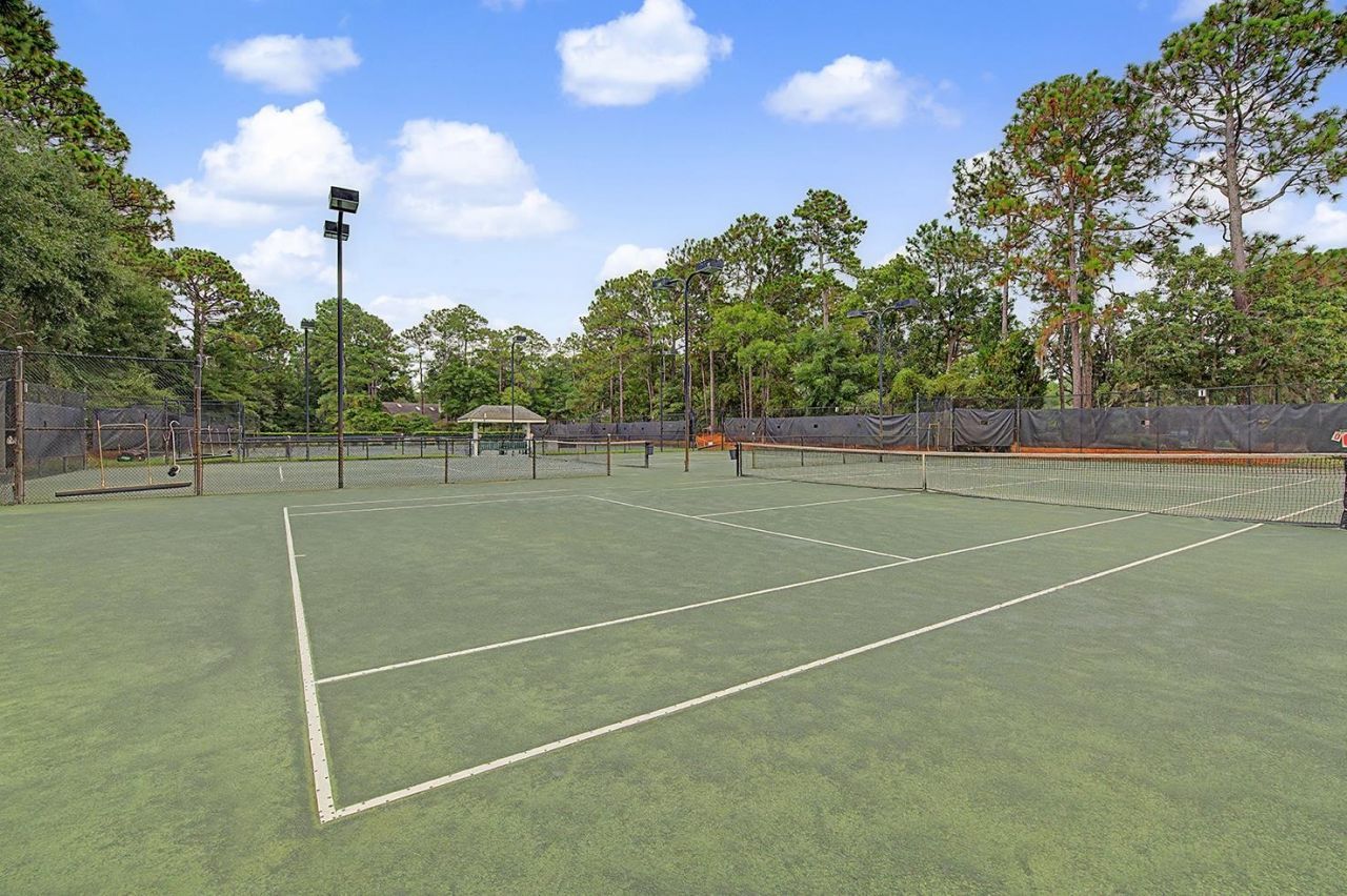 380 Doral Dr. Photo 75