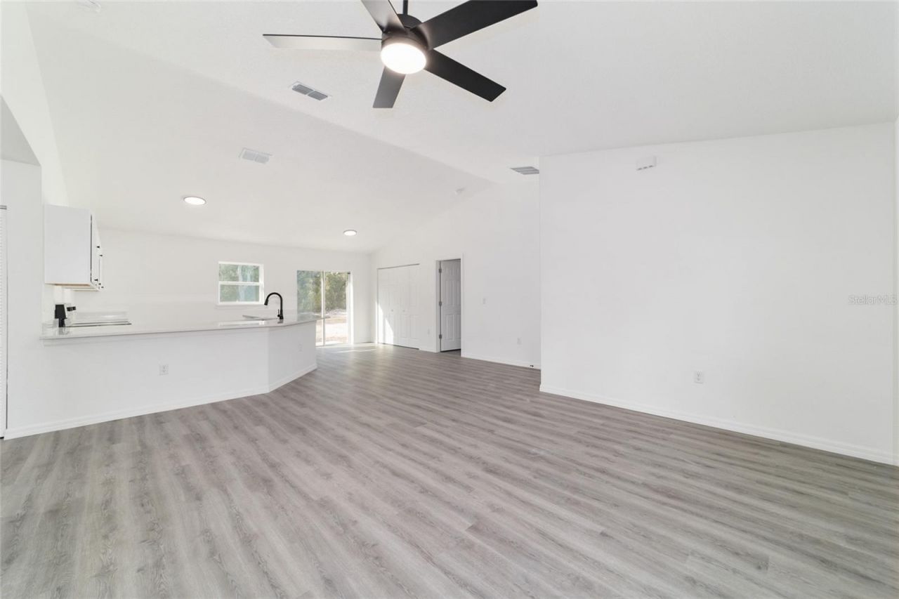 24492 NW Hemlock Avenue, Dunnellon, FL 34431 Photo