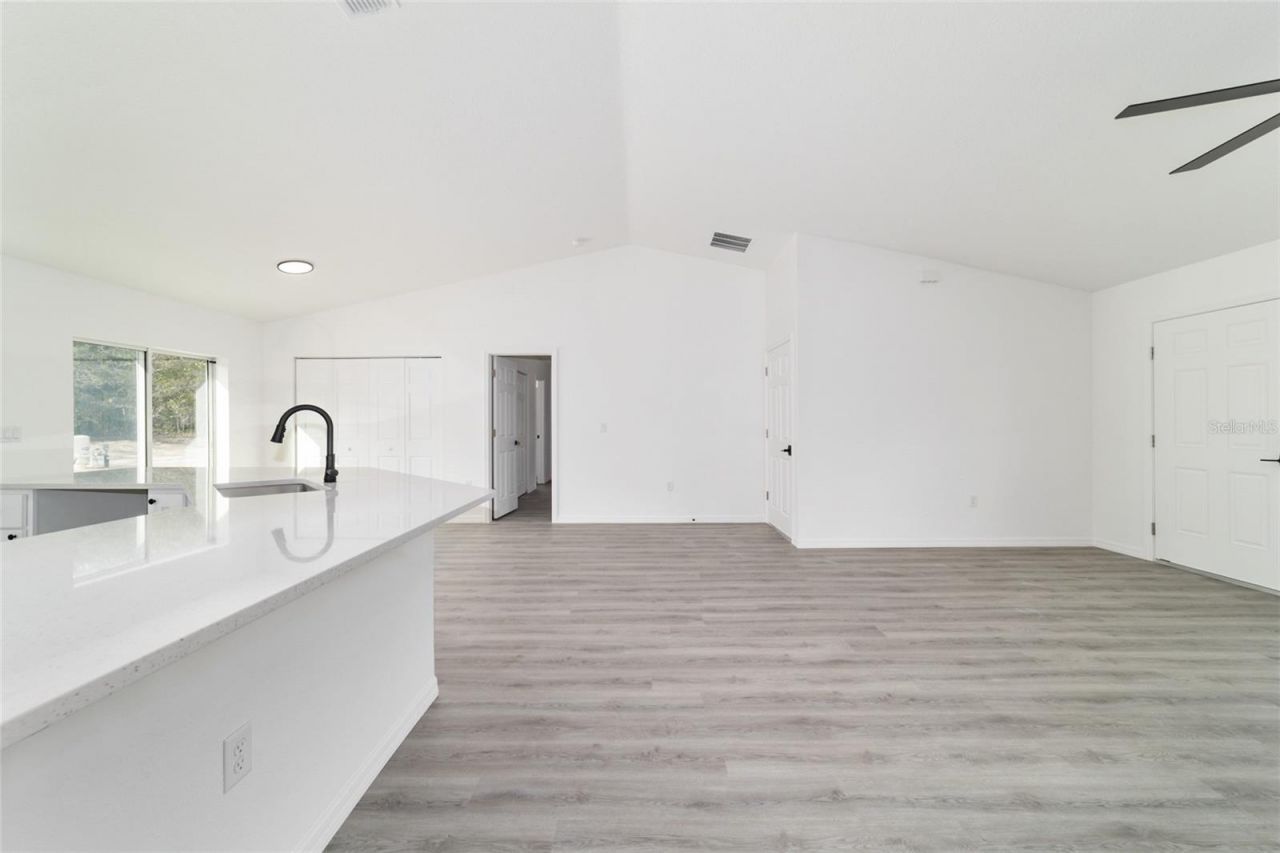 24492 NW Hemlock Avenue, Dunnellon, FL 34431 Photo