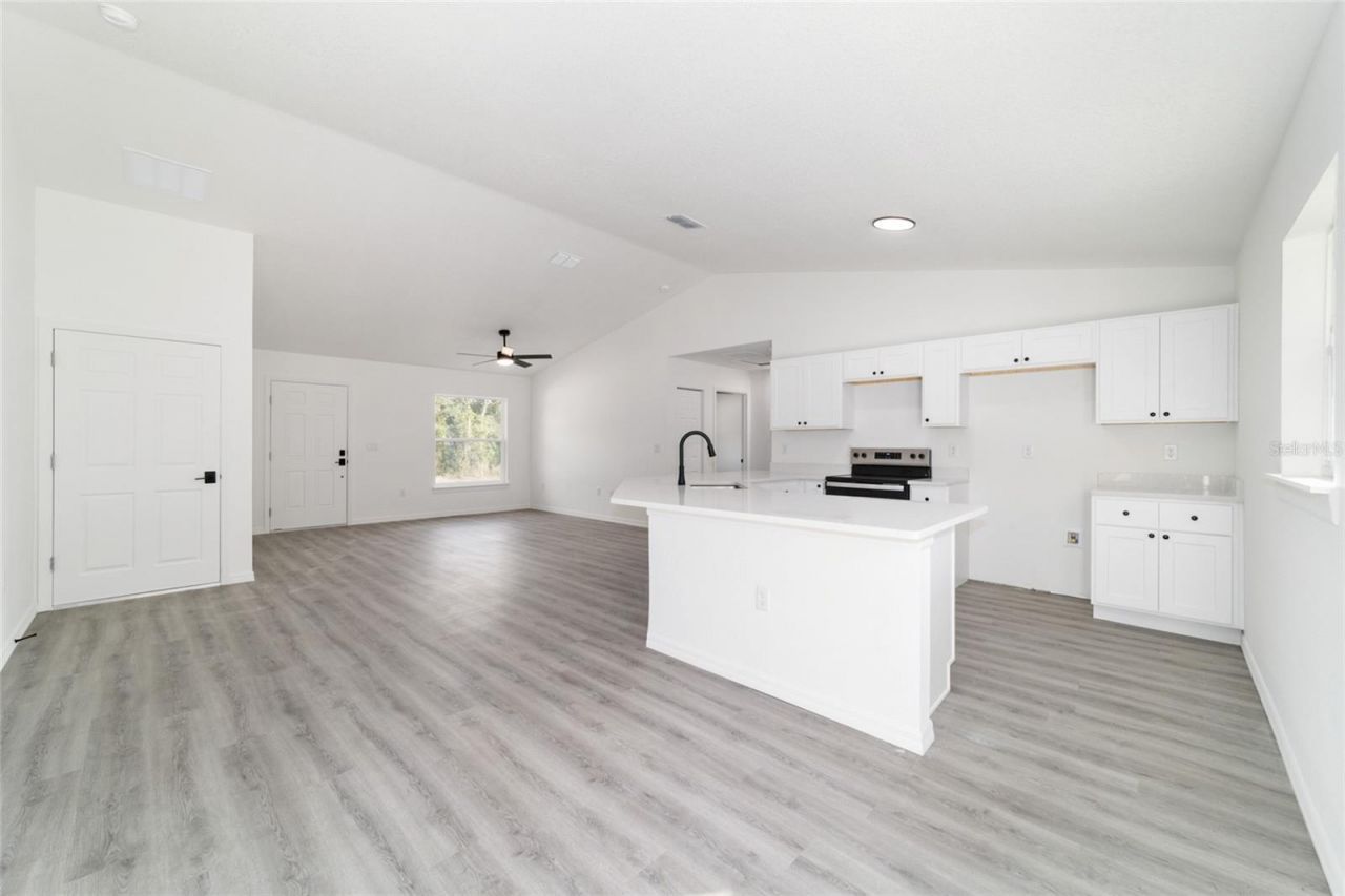 24492 NW Hemlock Avenue, Dunnellon, FL 34431 Photo
