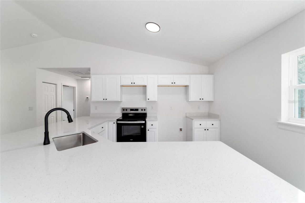 24492 NW Hemlock Avenue, Dunnellon, FL 34431 Photo