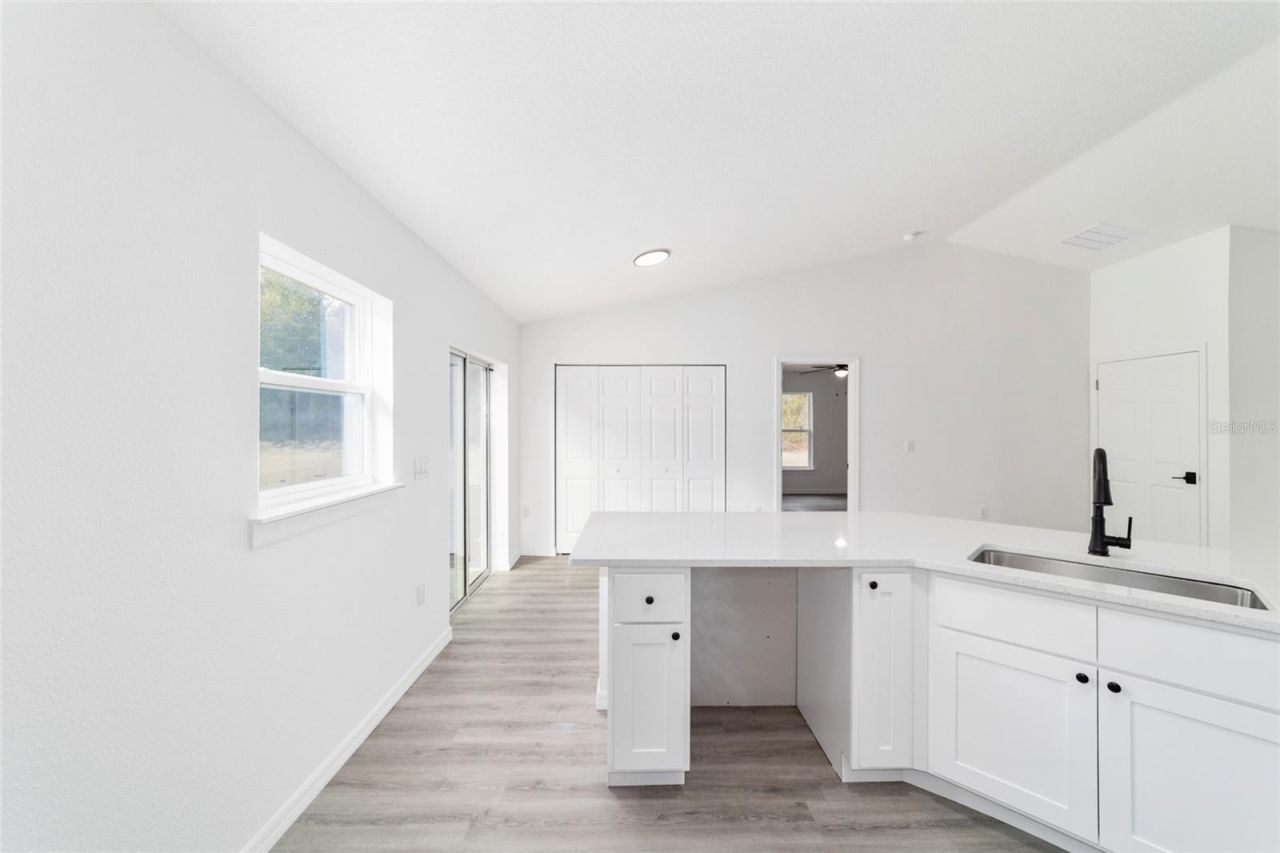 24492 NW Hemlock Avenue, Dunnellon, FL 34431 Photo