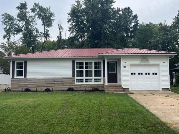 107 E 6th Street, Dixon, MO 65459