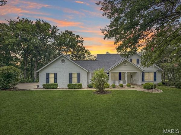 350 Elmwood Estates Drive, Washington, MO 63090