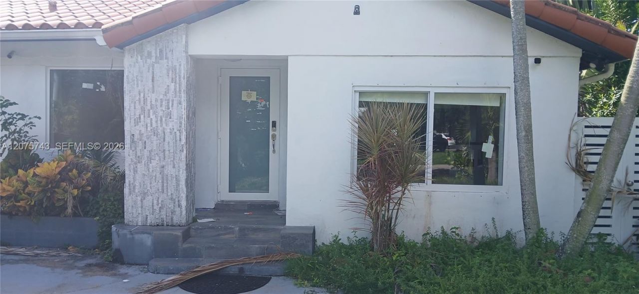 1460 Marseille Dr, Miami Beach, FL 33141 Photo