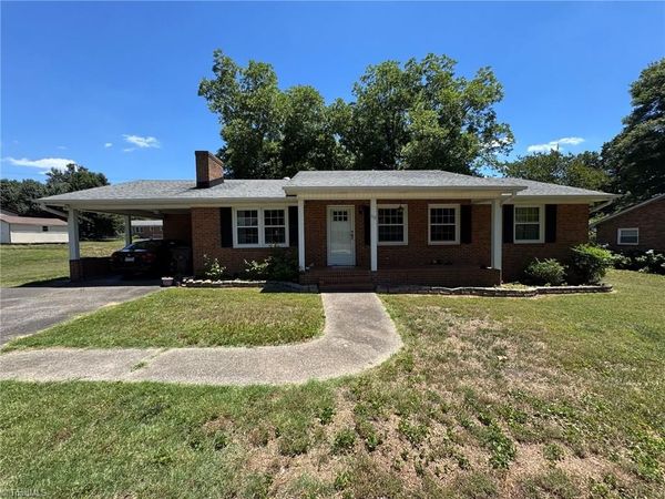 112 Wilson Street , Yadkinville, NC 27055
