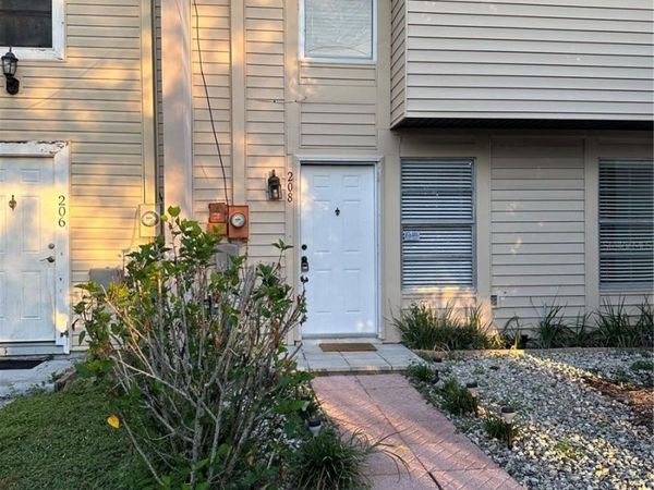 208 S MALCOLM COURT , TAMPA, FL 33609