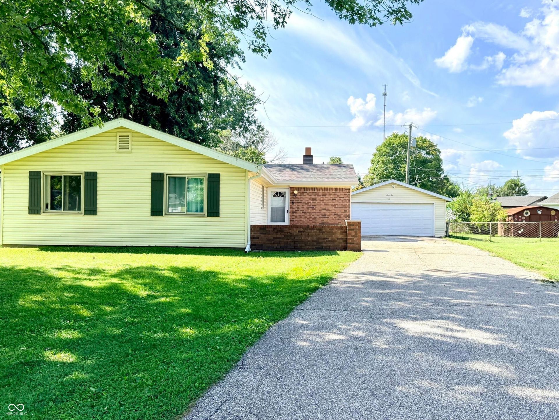 910 Terrace Drive, Crawfordsville, IN 47933 Main Photo