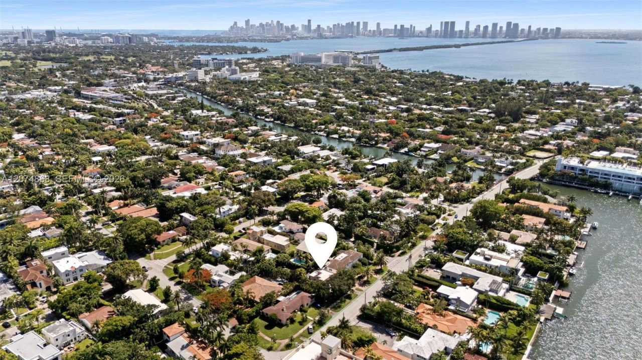 524 W 47th St, Miami Beach, FL 33140 Photo
