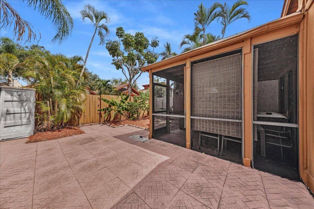 6120 NW 33rd Way, Fort Lauderdale, FL 33309 Photo