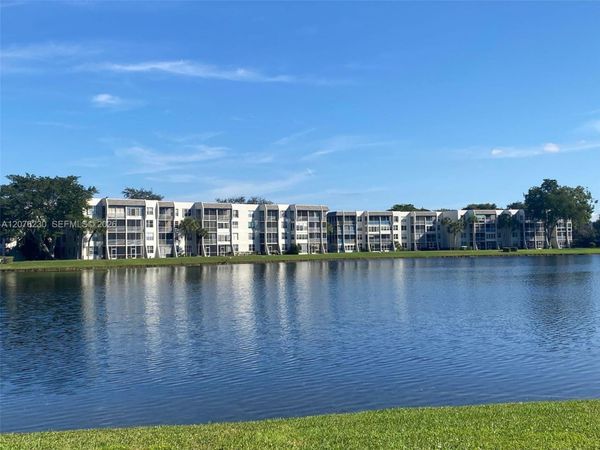 9420 Poinciana Pl , Unit 214, Davie, FL 33324