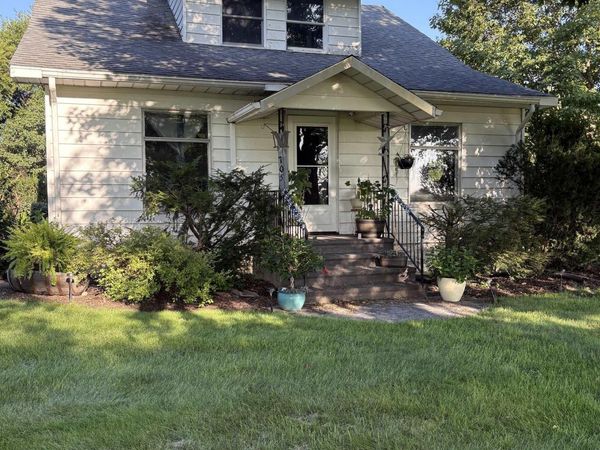 705 S Logan Street, Kewanna, IN 46939
