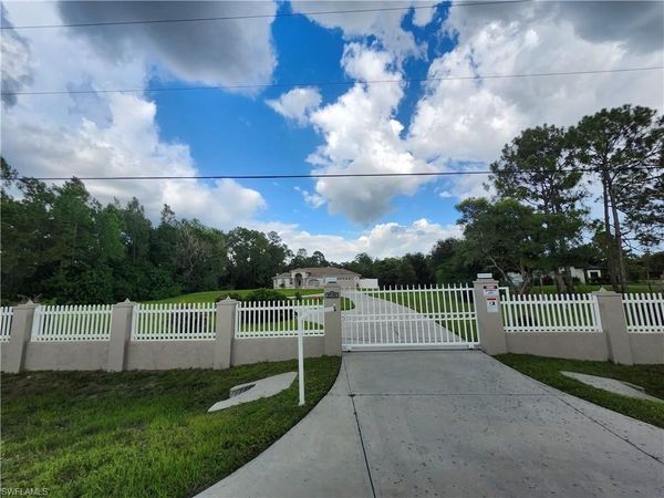 2730 2nd ST NE, NAPLES, FL 34120