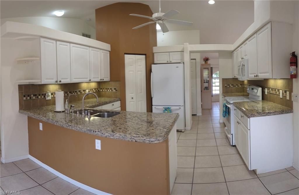 2730 2nd St Ne, Naples, FL 34120 Photo