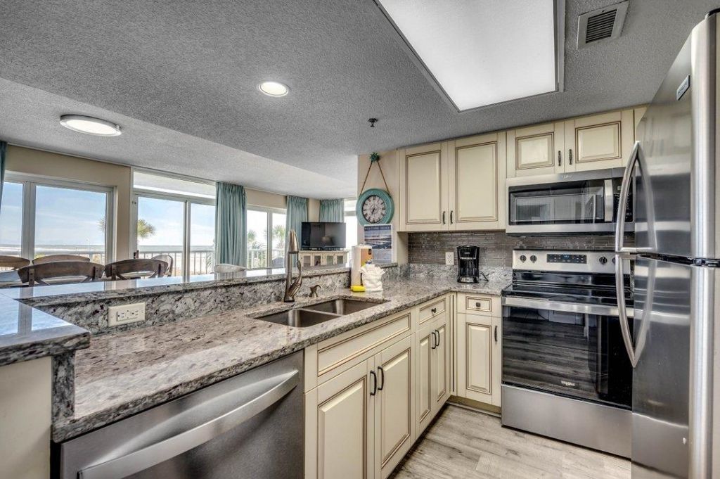 161 Seawatch Dr. Photo 12