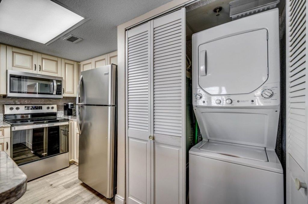 161 Seawatch Dr. Photo 14