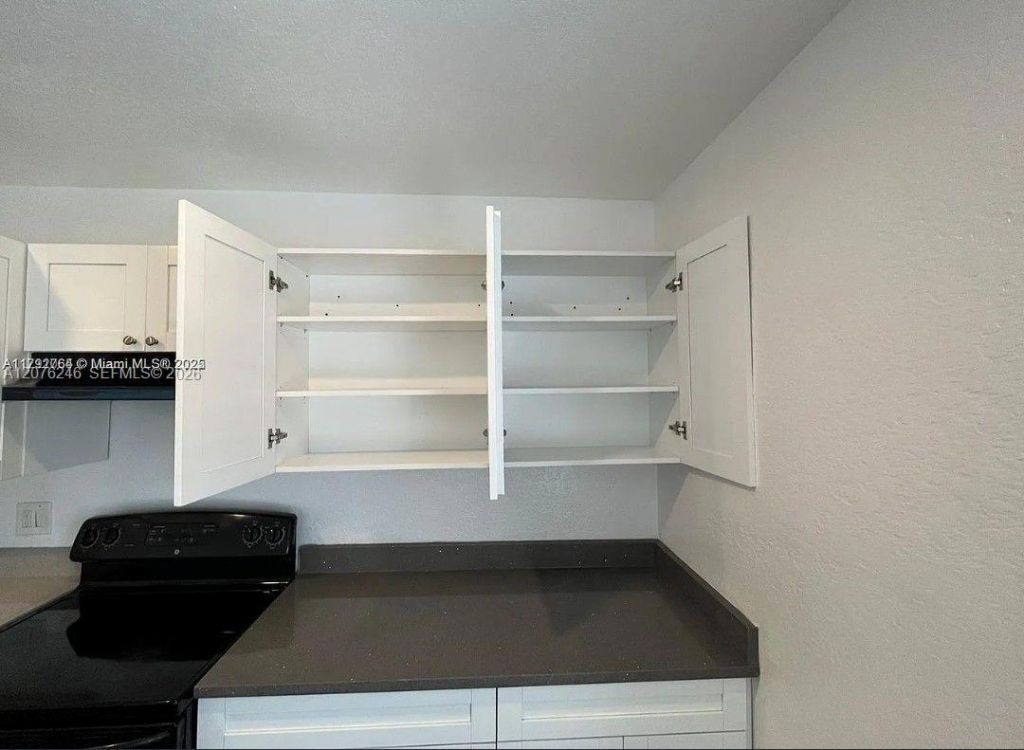 2500 Franklin Dr, Fort Lauderdale, FL 33311 Photo