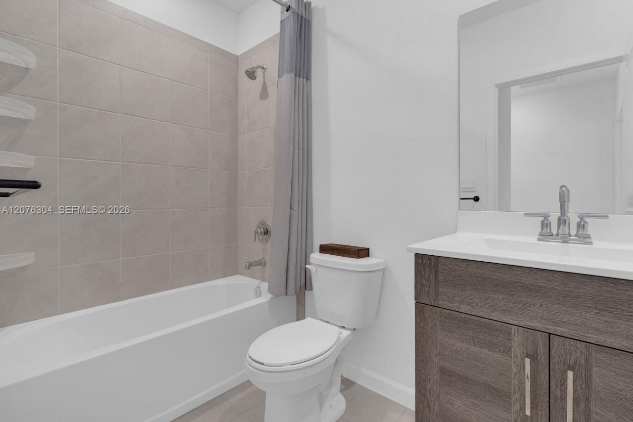 805 SE 18th St, Unit 805, Homestead, FL 33034 Photo