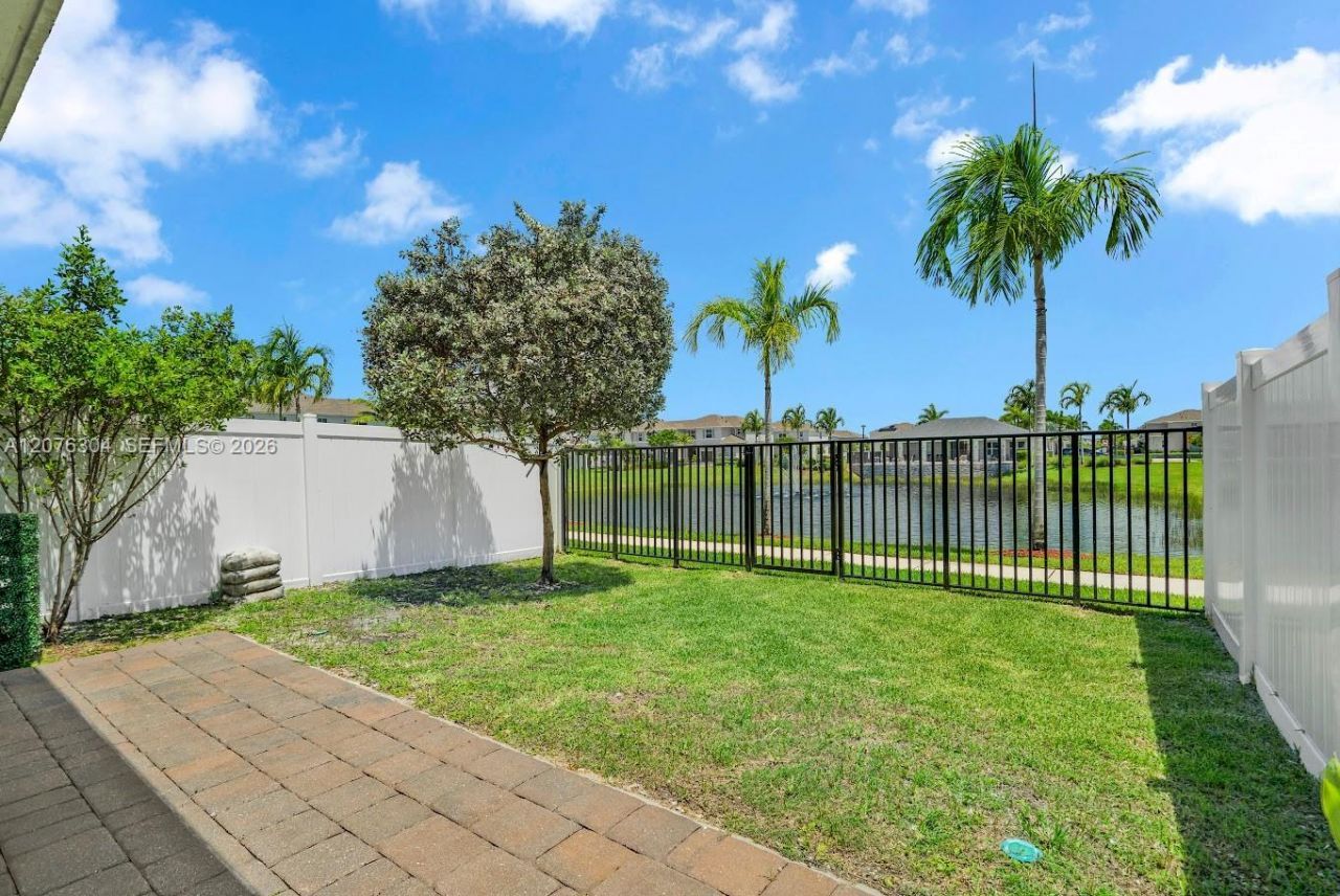 805 SE 18th St, Unit 805, Homestead, FL 33034 Photo