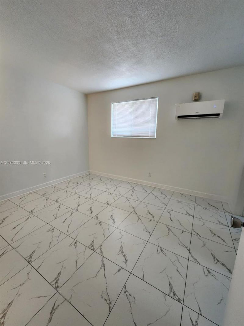 3525 Tyler St, Unit 9, Hollywood, FL 33021 Photo