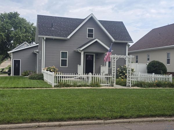 203 Madison St., Remsen, IA 51050