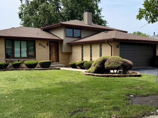 8120 Christeen Drive , Justice, IL 60458