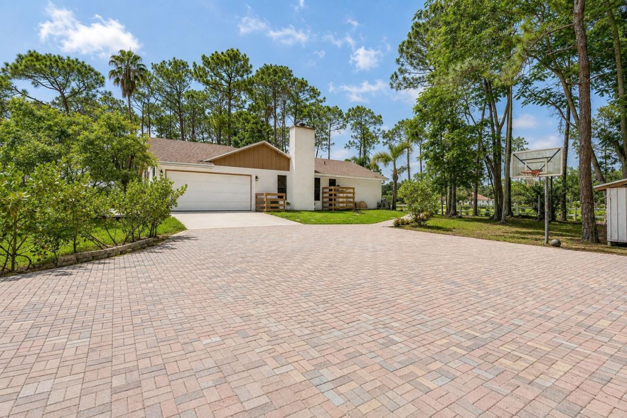 15211 60th Place N, The Acreage, FL 33470 Photo