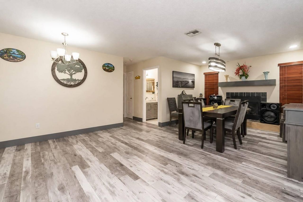 15211 60th Place N, The Acreage, FL 33470 Photo
