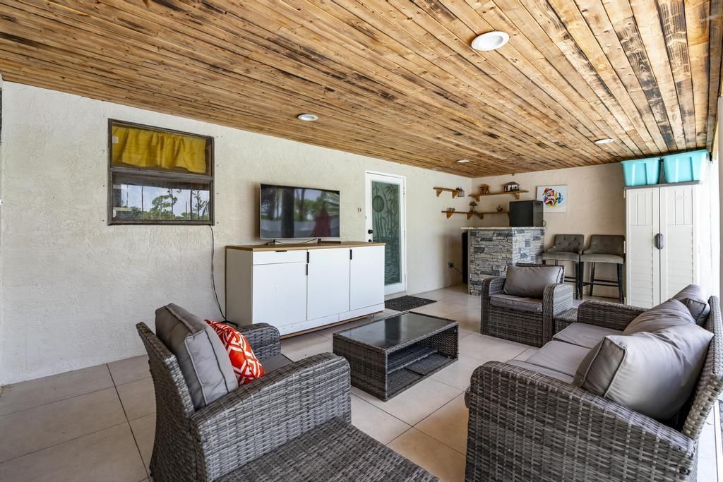 15211 60th Place N, The Acreage, FL 33470 Photo