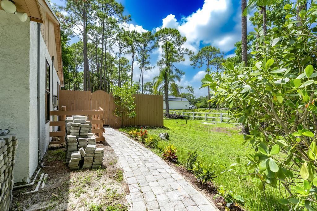 15211 60th Place N, The Acreage, FL 33470 Photo